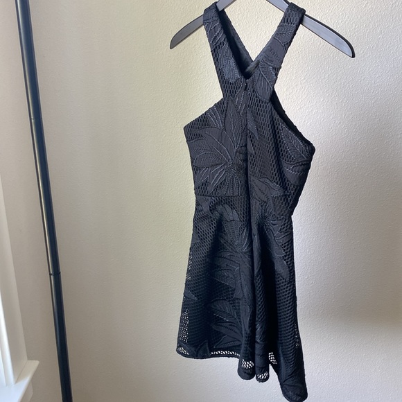 JAYGODFREY Black Floral Appliqué Embroidery Mini A- Line Dress Size 0 - Picture 5 of 9